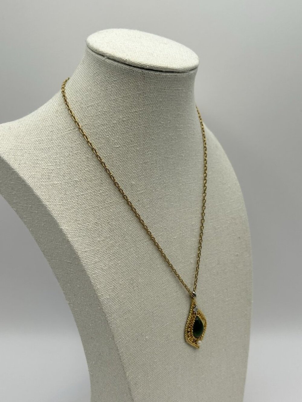 Vintage Green Jade Diamond Cultured Pearl Filigree Gold-tone Pendant Necklace - Picture 7 of 9